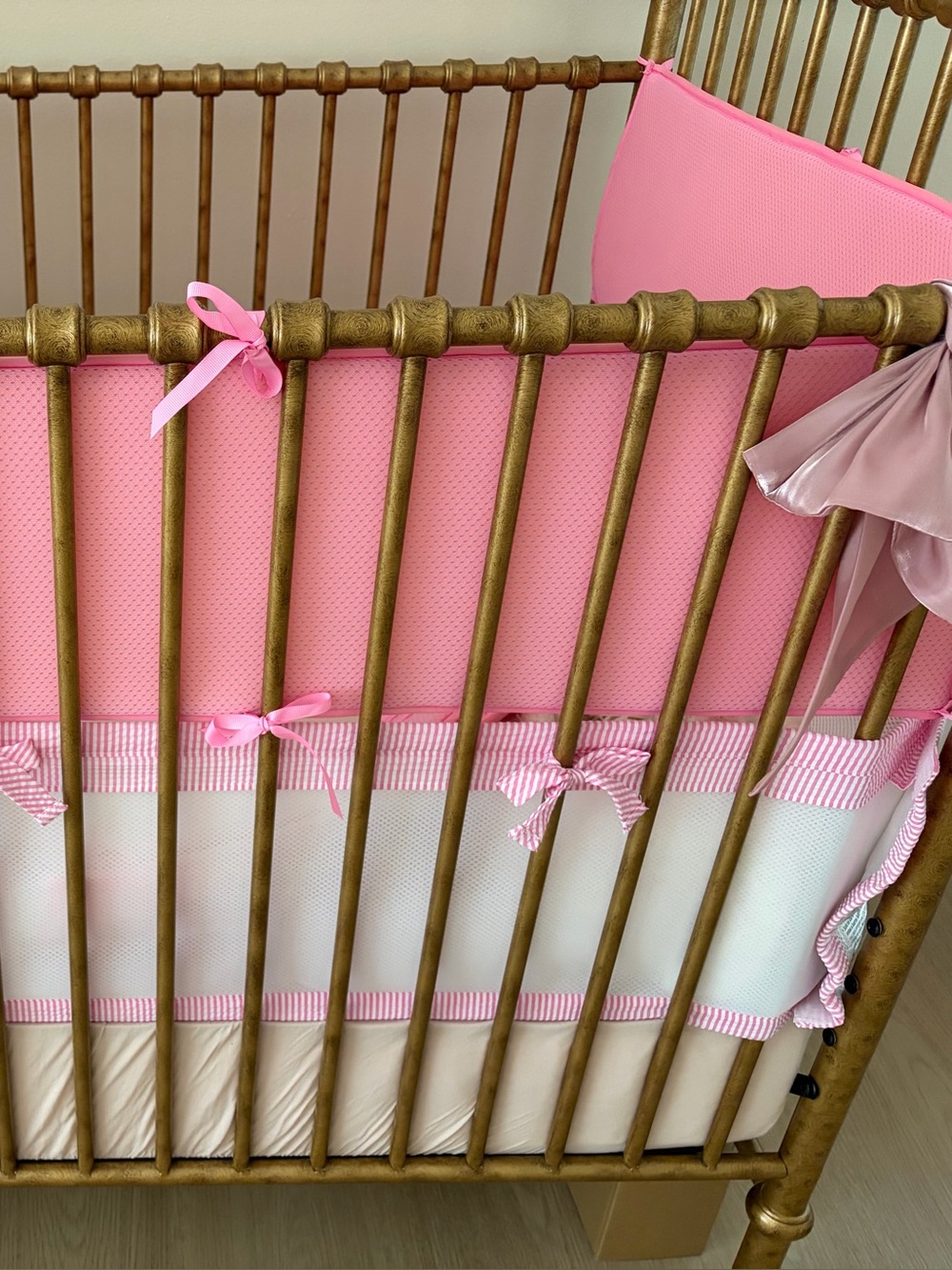 Crib Bright Pink Bumpers